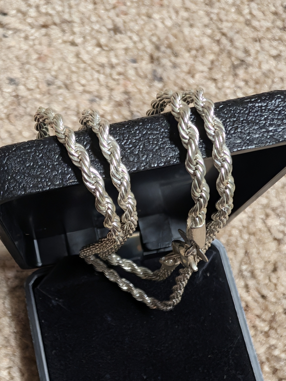20 Inch Silver twisted Rope Chain - Picture 5 of 8